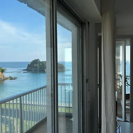 Apartment Pied Dans L'eau - La Comtesse